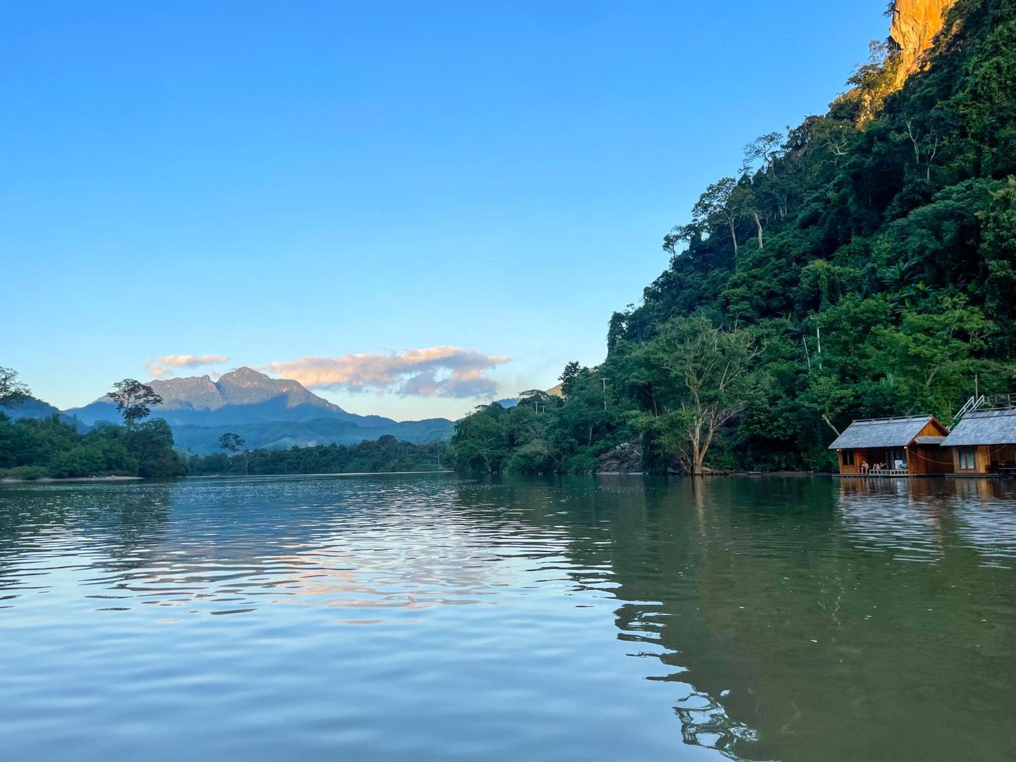 Nongkhiaw The Float House Hotel Exterior photo